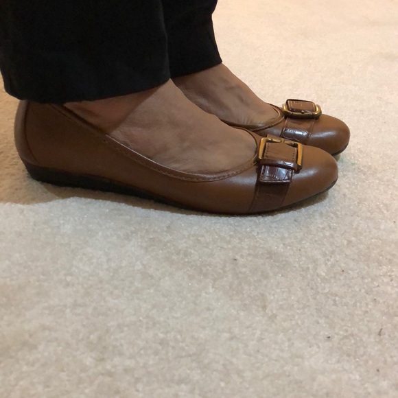 Brand New Sofft Brown Flats - Picture 4 of 7